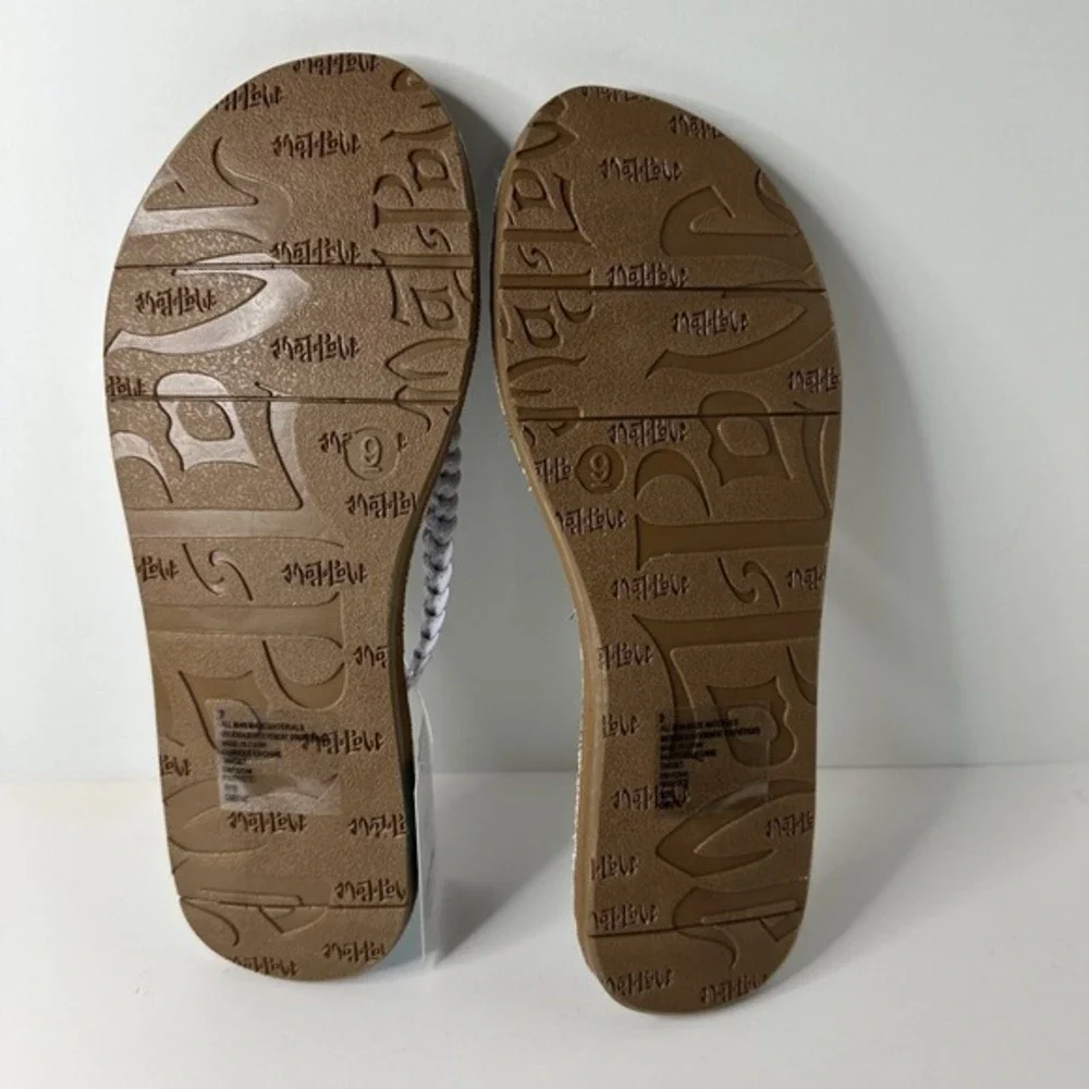 MAJ LOVE Women's Thong Sandals Size 9 Blue/ White Slip On Flats Thong Toes NWT‎